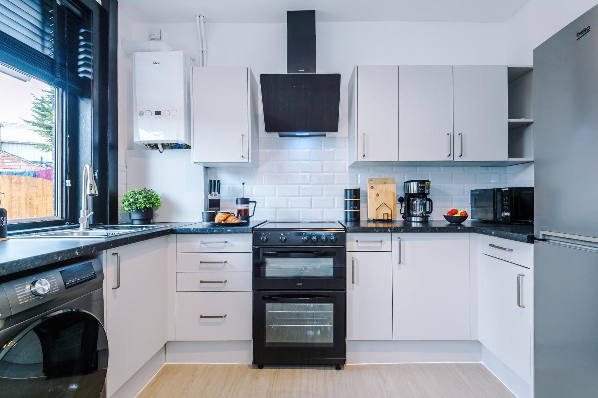 Modern Premium 3 Bed Hidden Gem - Central Location Барнзли Екстериор снимка
